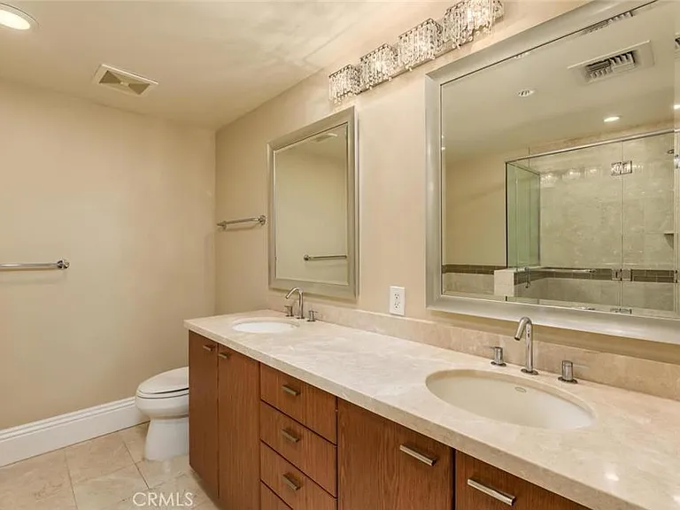 3141 Michelson Dr #808 — Photo 16