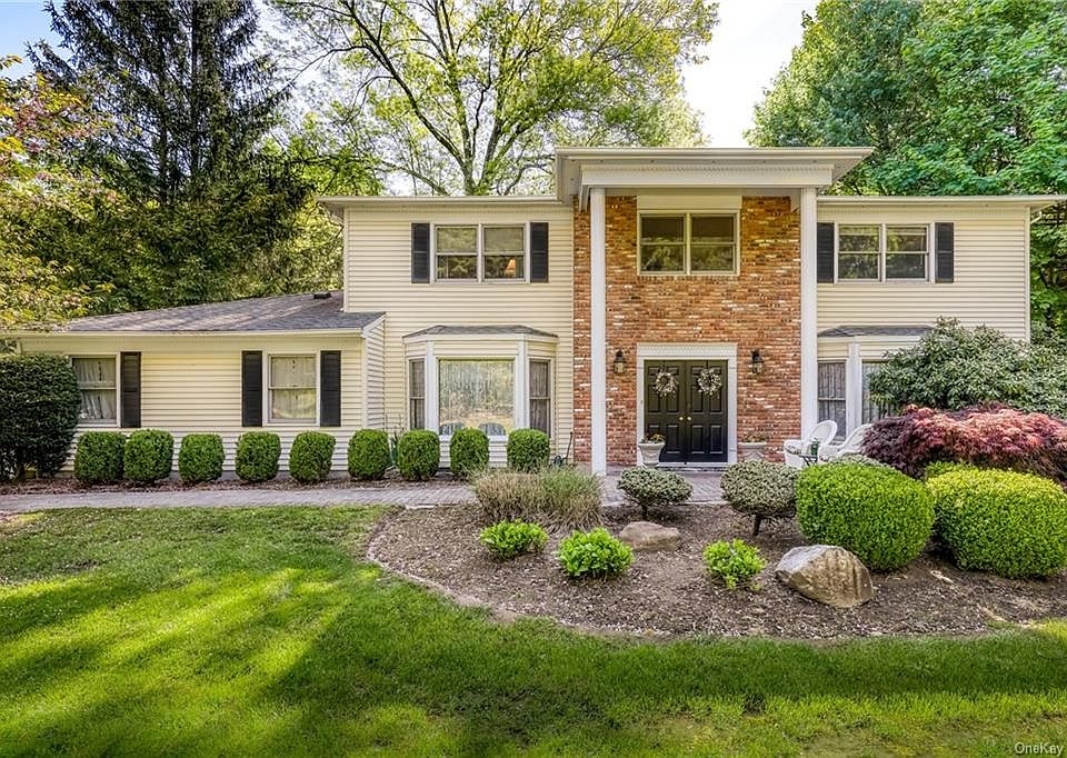 2 Evergreen Court, Suffern, NY 10901 | Zillow