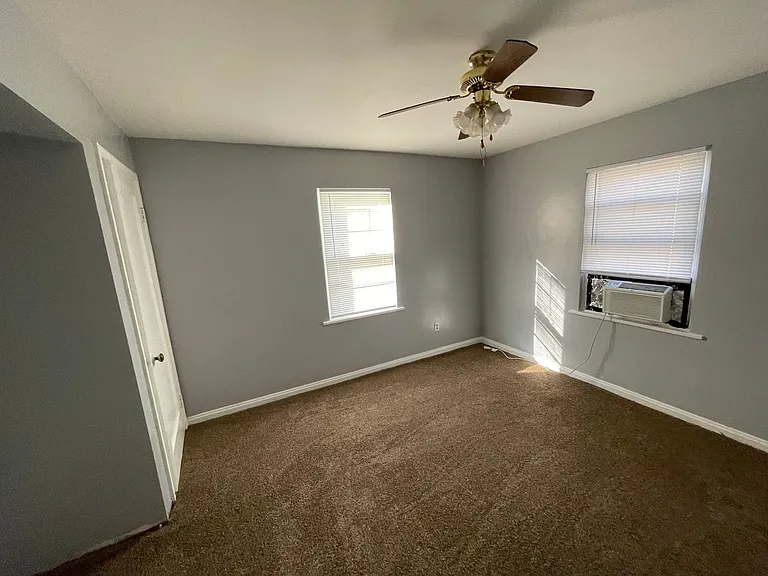 3411 Otterbein Ave — Photo 10
