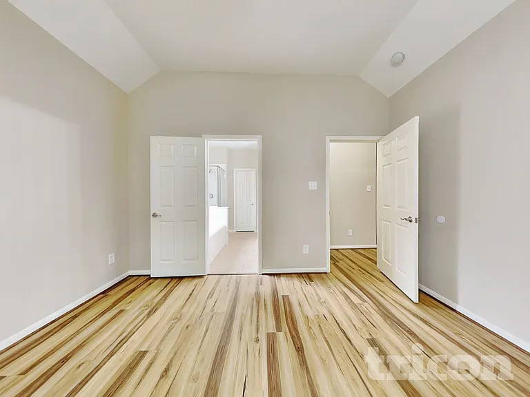 8523 W Highlands Xing — Photo 8