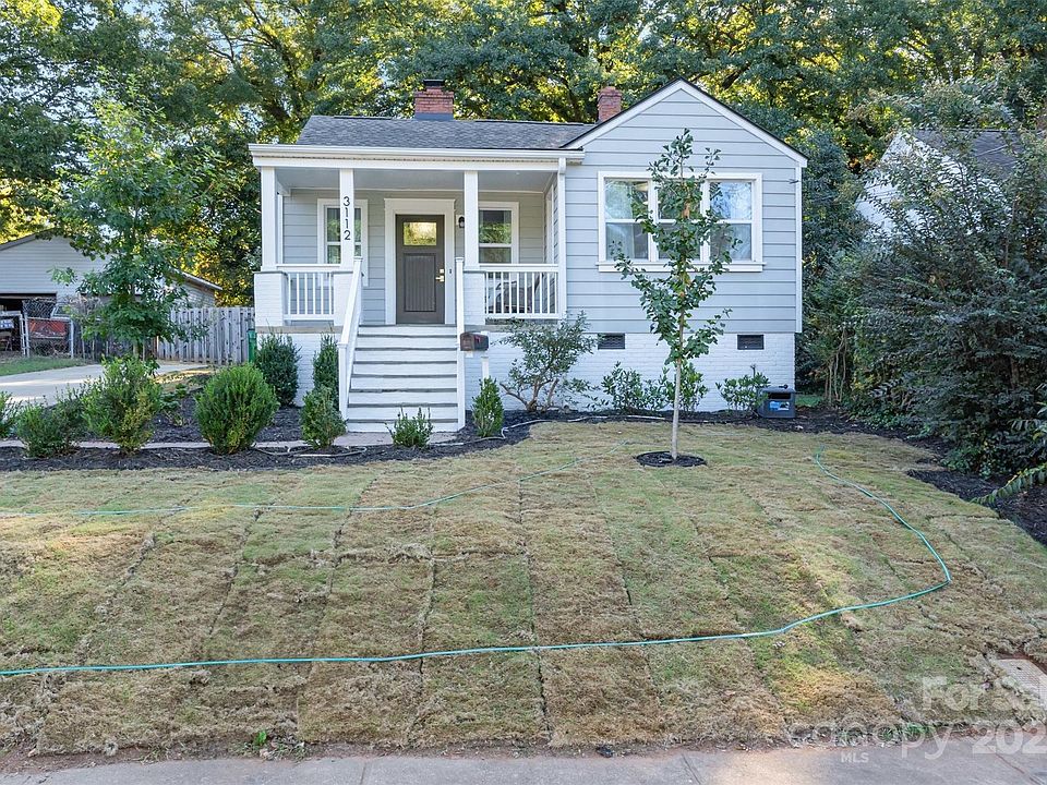 1st image of 3112 Rush Ave