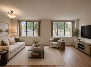 6621 Wakefield Dr APT 107, Alexandria, VA 22307