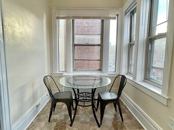 4th image of 3259 34th St #2F