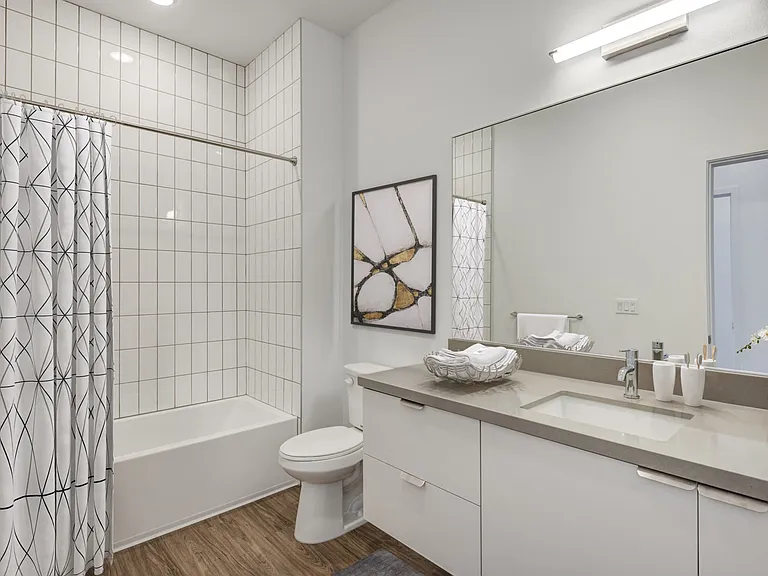 107 Hewitt — Photo 8