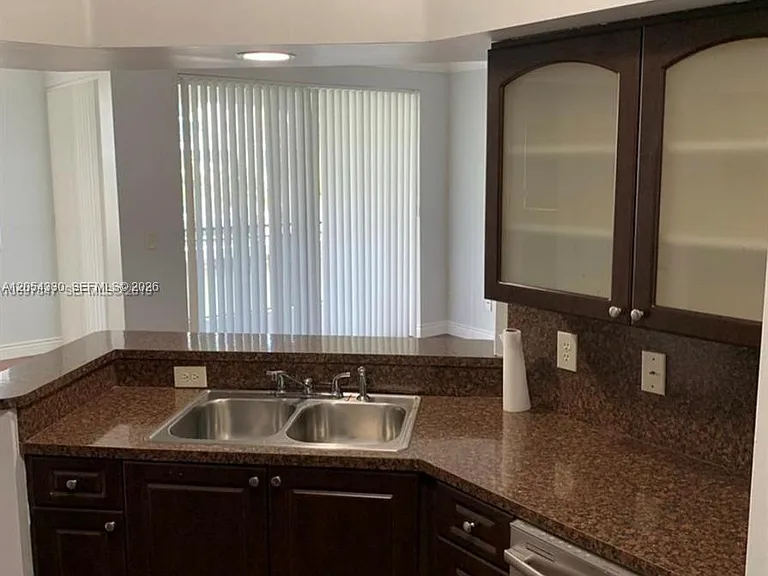 3175 NE 184th St #3302 — Photo 9