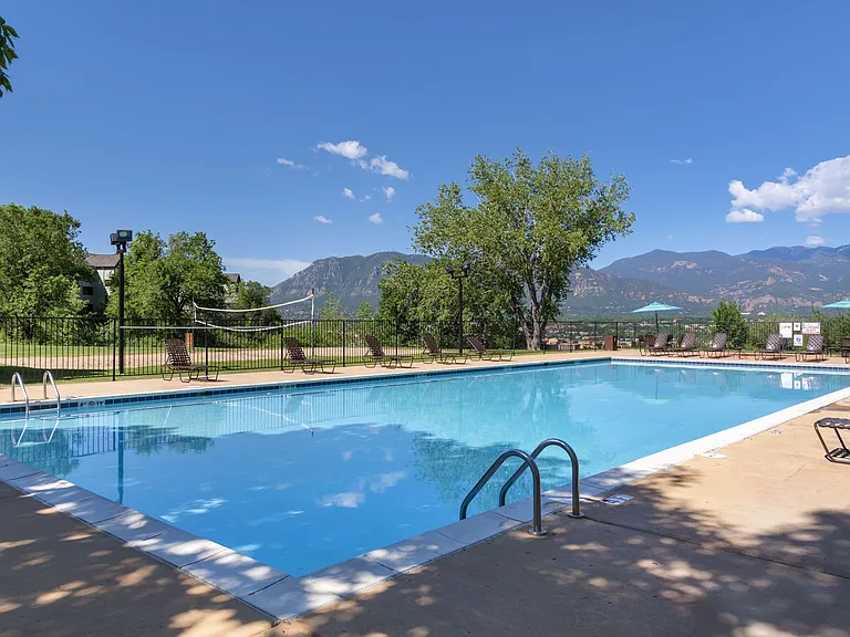 The Vue at Spring Creek — Photo 11