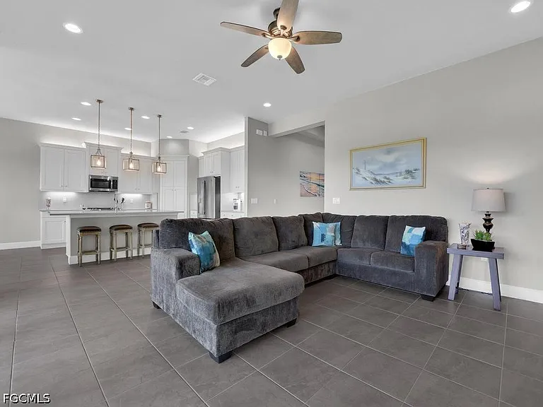28426 Montecristo Loop — Photo 6
