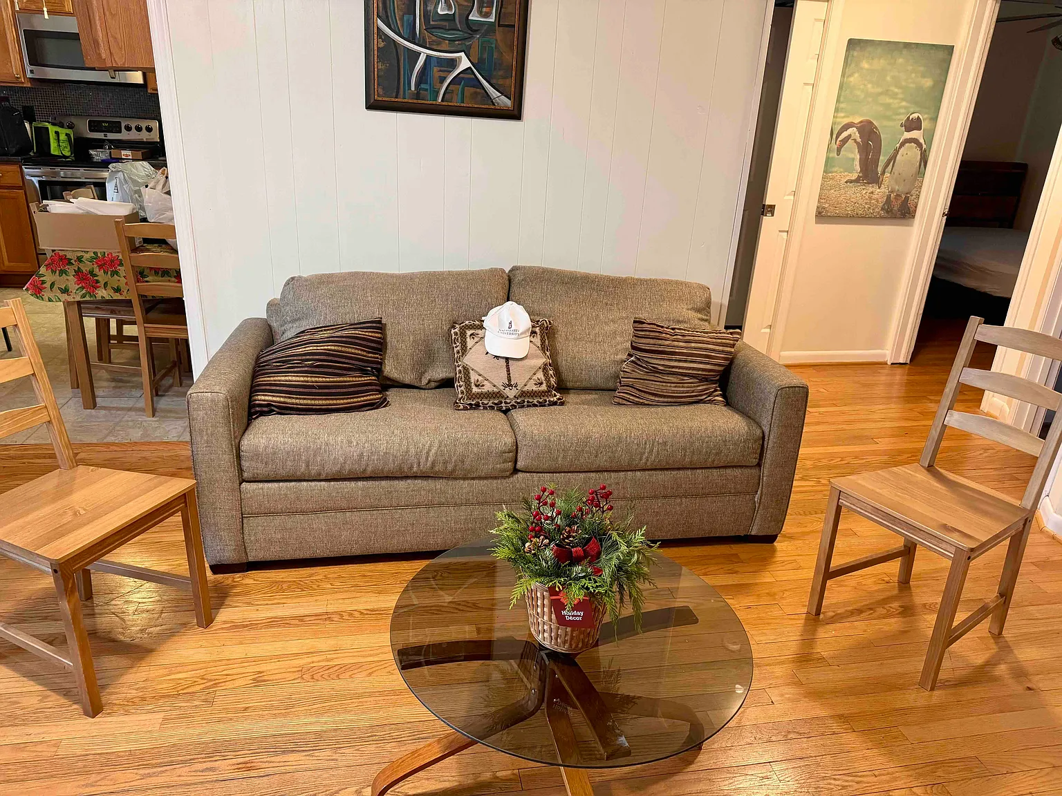 3 bed, 1.5 bath, 1820 sqft, $3,300 — Photo 3