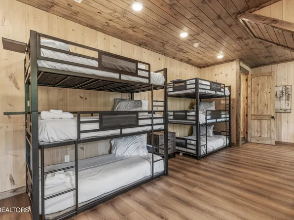 130 Jolene Way, Sevierville, TN 37876