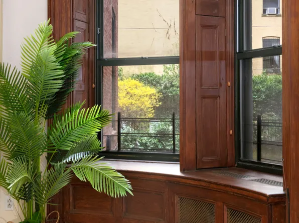 293 Riverside Drive 2B image 2 of 4
