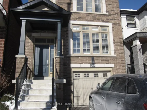 18B Algoma St, Toronto, ON M8Y 1C3