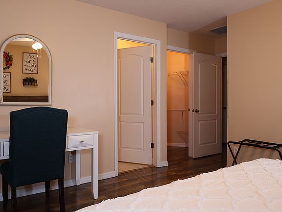 3rd image of 309 Blue Jay Way #1