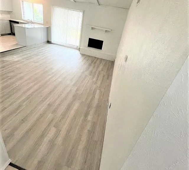 Giant Room for Entertaining