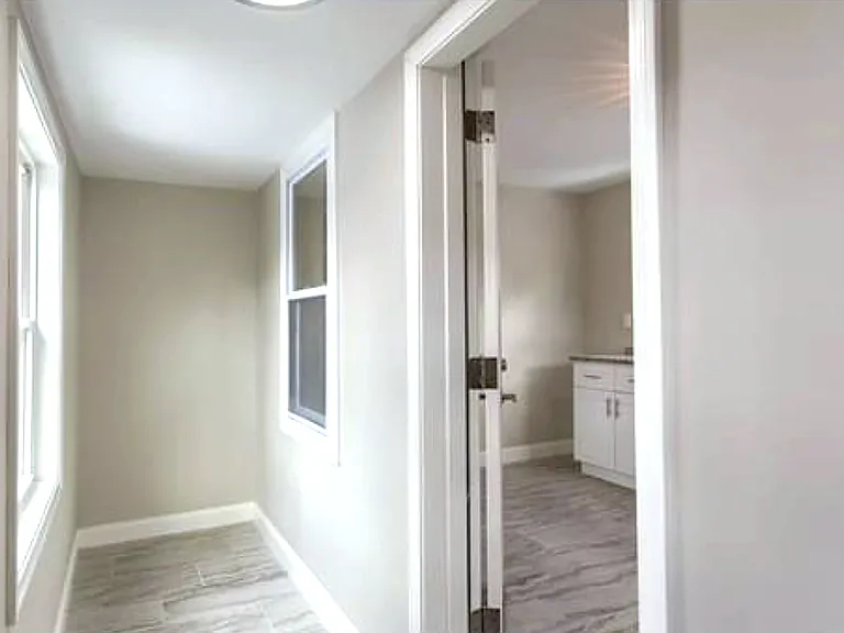 68 Williams Ave — Photo 9