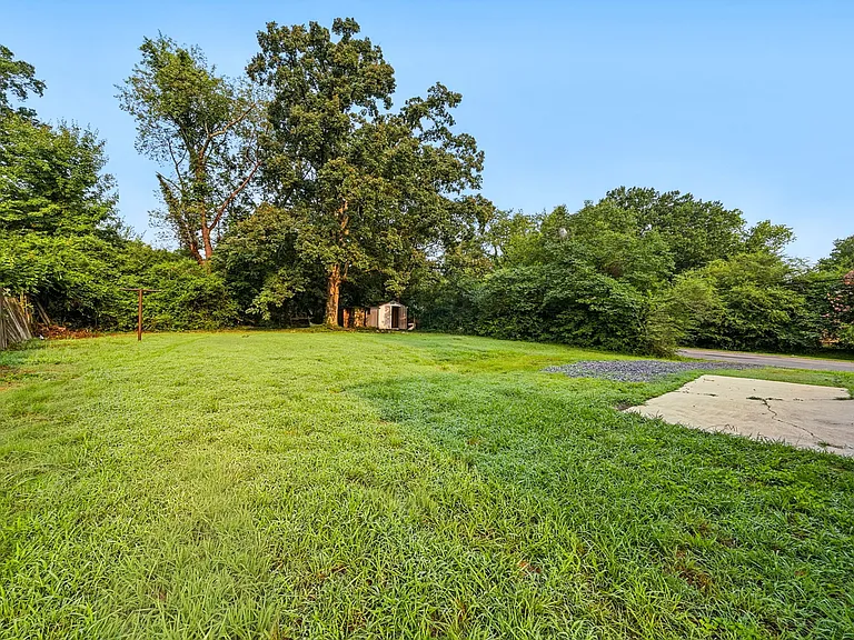 300 Marlin Dr — Photo 15