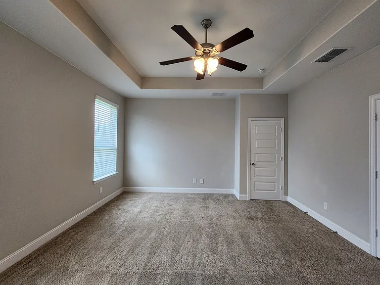 1331 Gruene Glen St — Photo 19