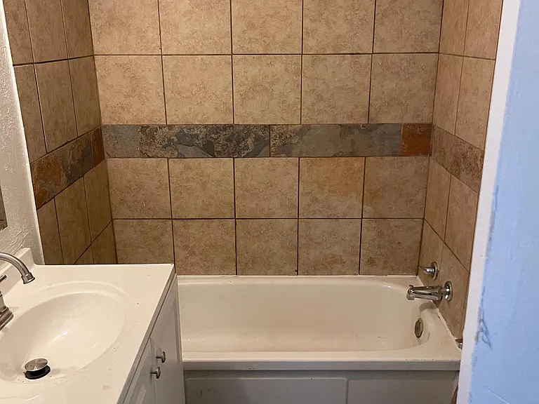 1734 Doris Ave — Photo 9
