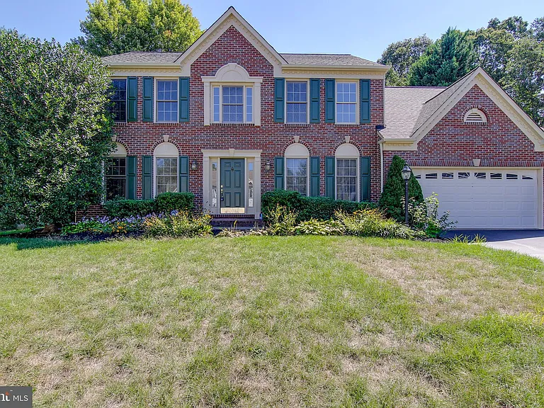 4269 Exeter Dr — Photo 32