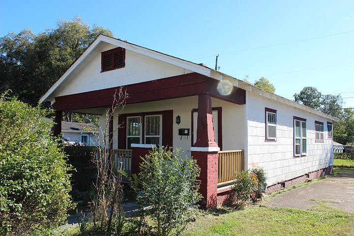 1st image of 2006 Walker St #6