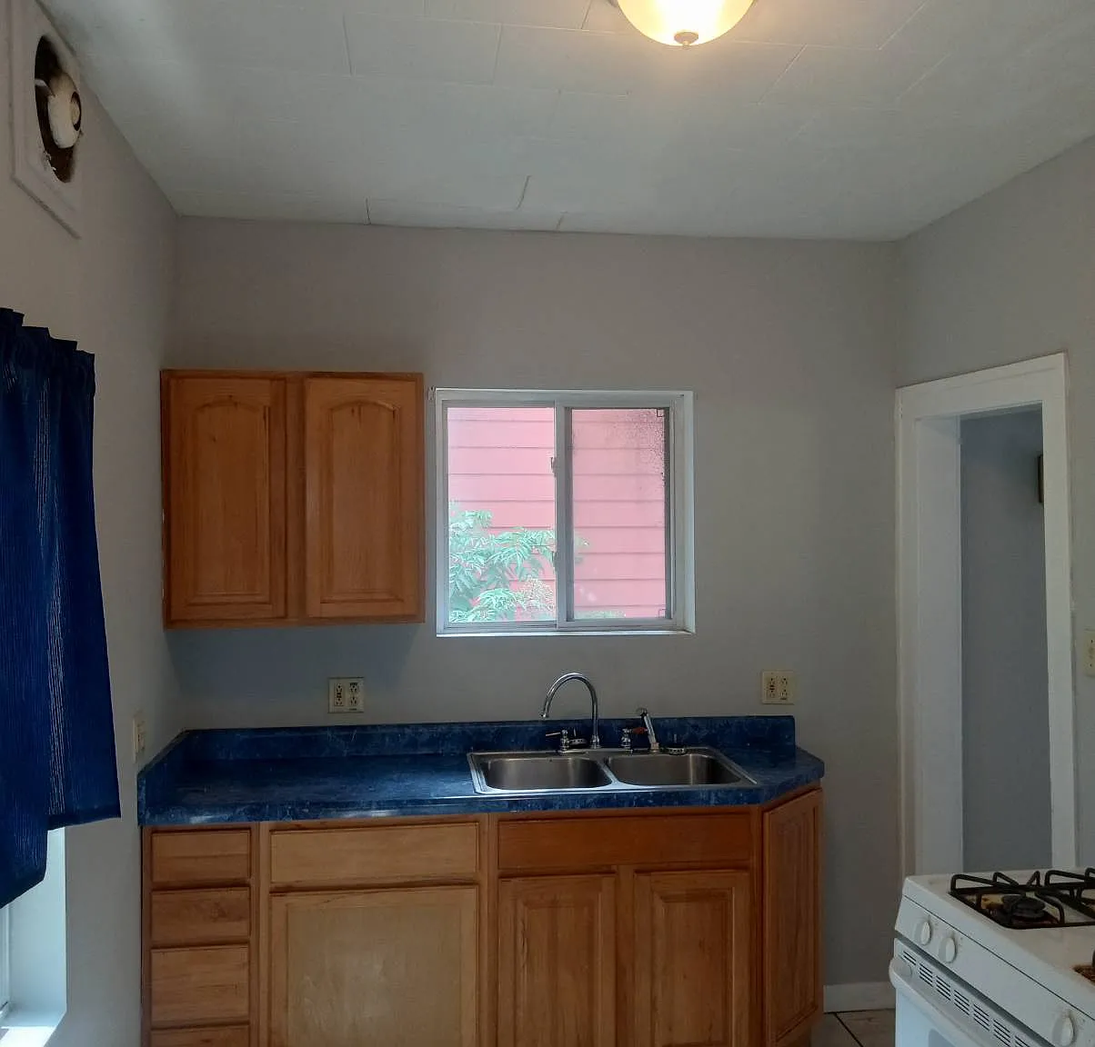 2 bed, 912 sqft, $1,100 — Photo 3