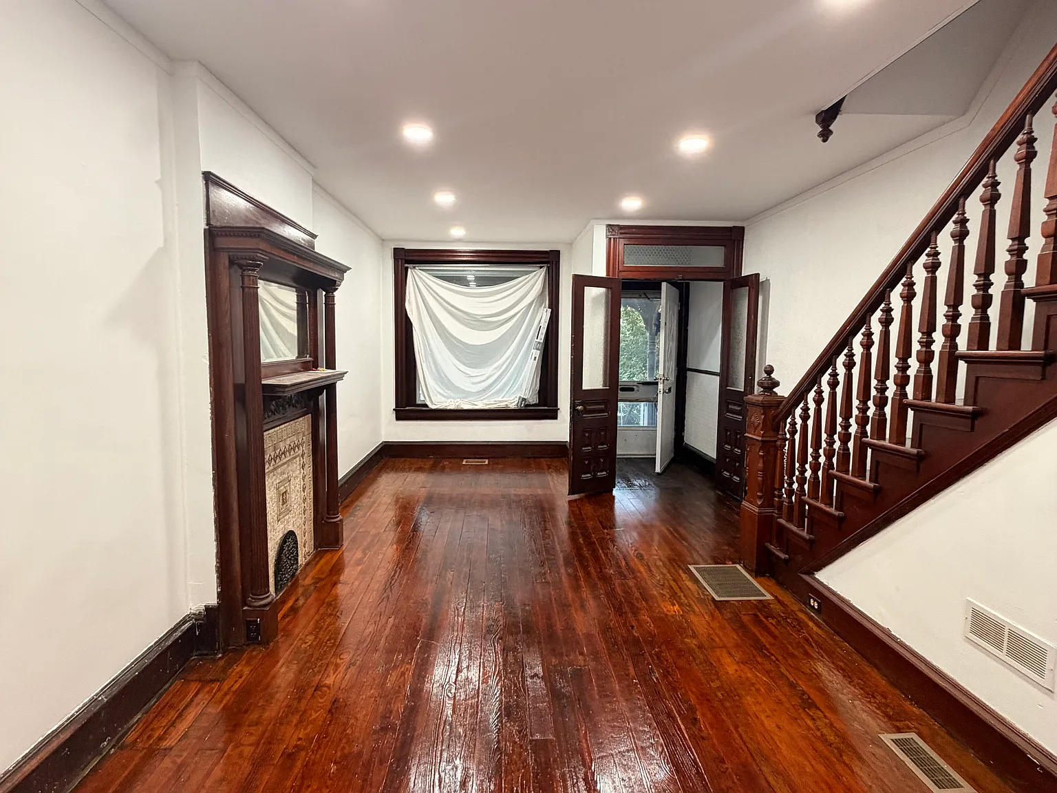 5 bed, 1760 sqft, $1,850 — Photo 4
