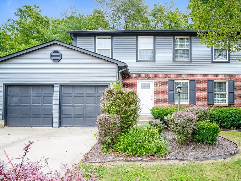 442 Rambling Brook Dr — Photo 1