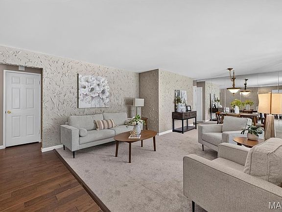 5th image of 306 Portwind Pl