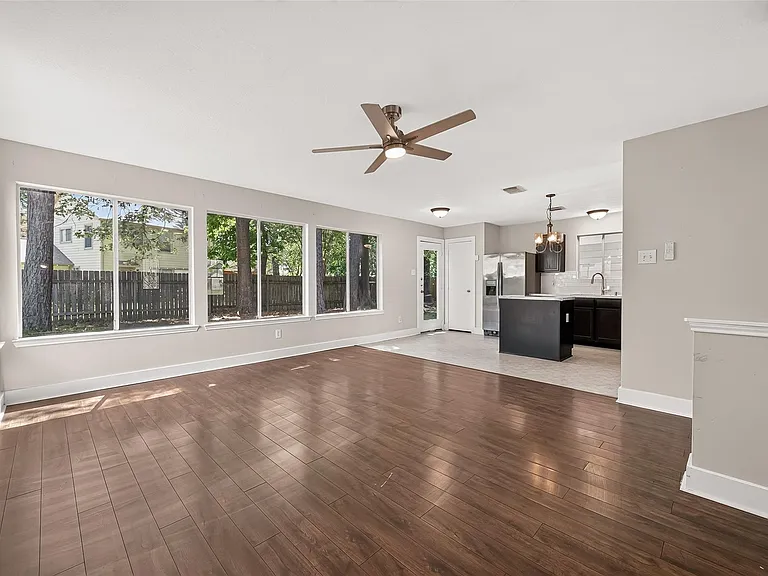 18174 Woodsdale Ct — Photo 10