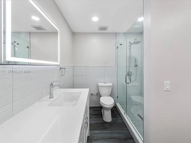 7705 SW 66th St — Photo 46