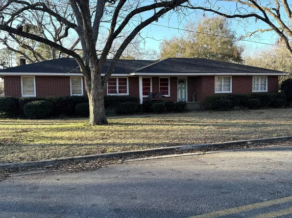 606 Park Ave, Claxton, GA 30417