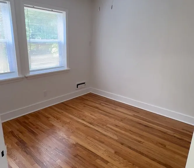 2909 Wade Ave — Photo 3
