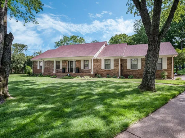122 Troon Ct, Franklin, TN 37069