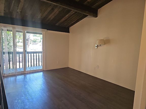 4th image of 1390 Taft St #37