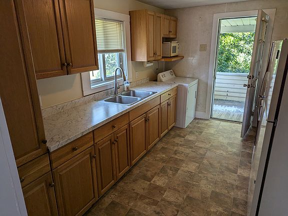 2nd image of 513 E Grant St #2
