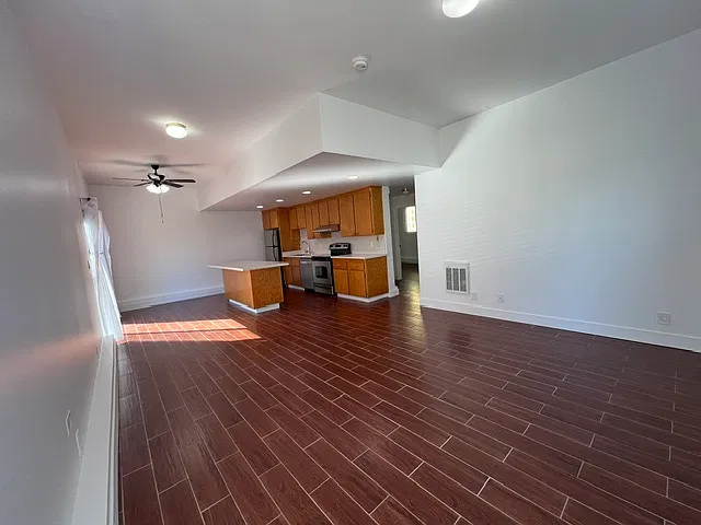 2 bed, 750 sqft, $4,750 — Photo 4