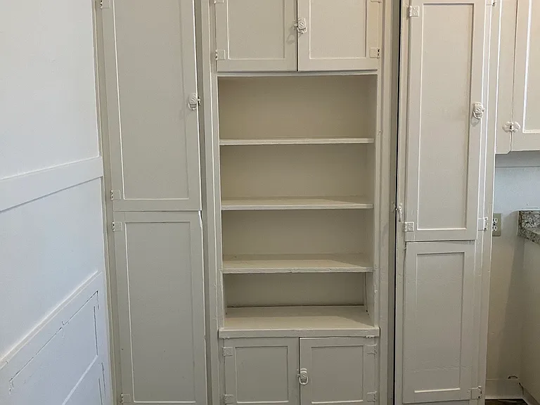 1112 Walnut St #8 — Photo 9