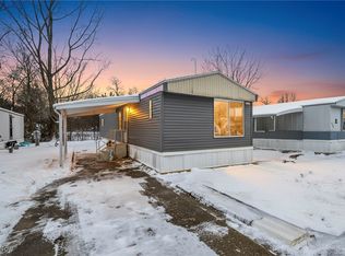 160 Kentucky Dr, Elyria, OH 44035