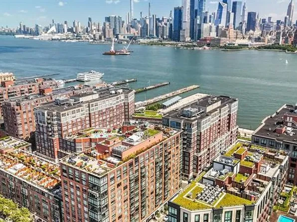 1100 Maxwell Lane image 4 of 11