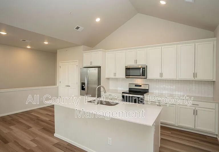 2614 Conquest St #F — Photo 5