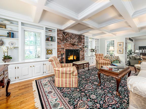 3rd image of 15 Long Pond Circle