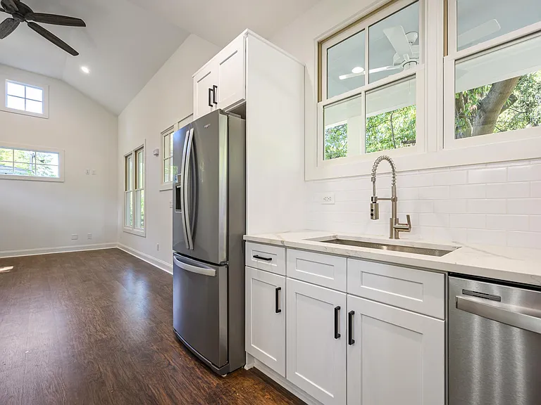 1102 Montreat Ave SW — Photo 10