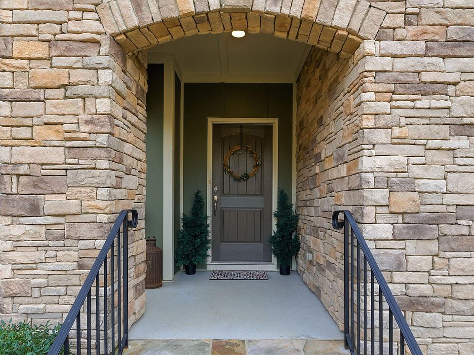 1st image of 3005 Domaine Dr
