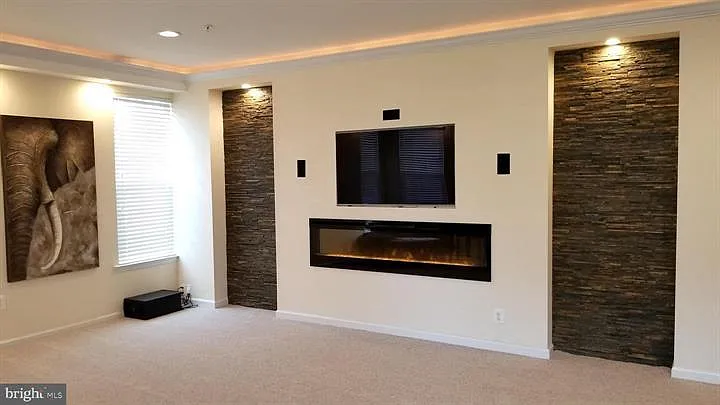 5 bed, 3.5 bath, 4908 sqft, $4,300 — Photo 3