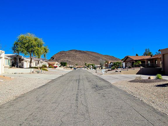 5th image of 4013 Bluegrass Dr
