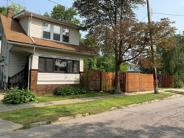 15411 Aspinwall Ave, Cleveland, OH 44110