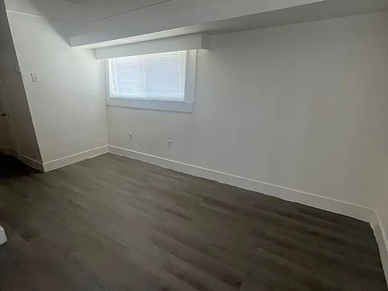 1236 Vito Ave — Photo 6