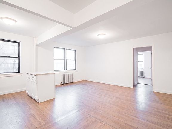 2nd image of 3403 Foster Ave APT 2C