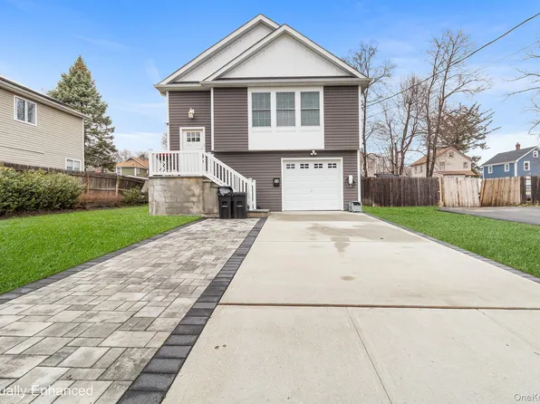 14 E 5th Street, Huntington, NY 11746