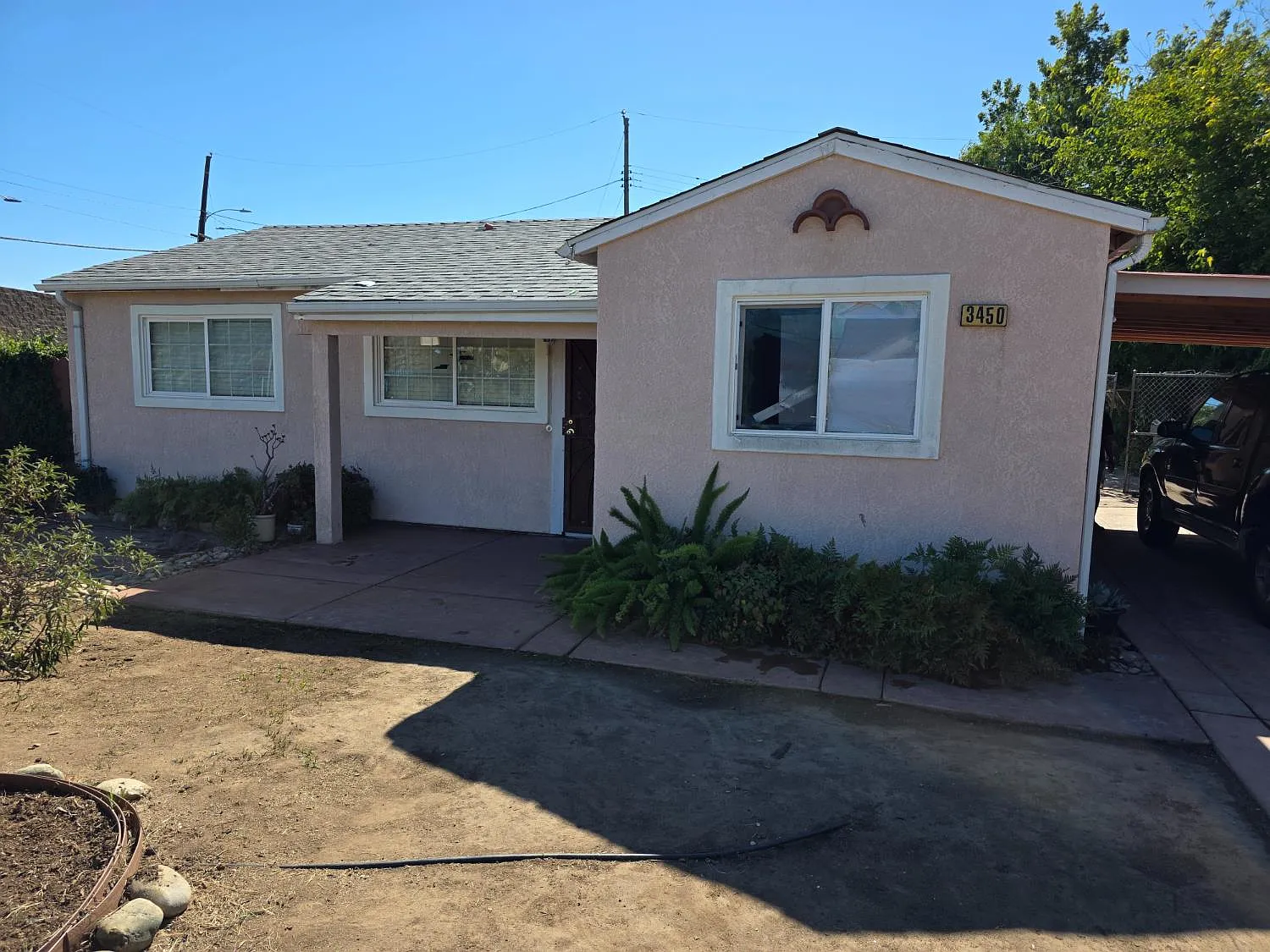 3450 27th Ave photo 1