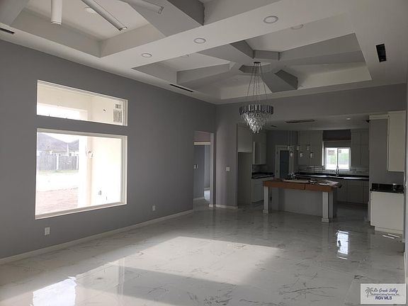 3rd image of 6233 King Palm Loop